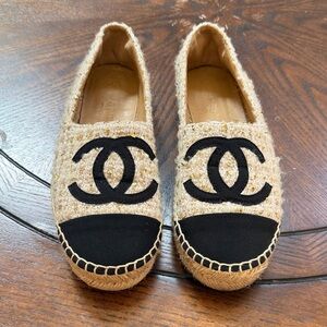 CHANEL Tan and Black Espadrilles